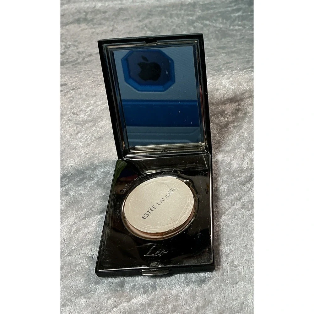 VTG 2004 Estee Lauder Erte Zodiac LEO Sunday Powder Compact Unused Rhinestone